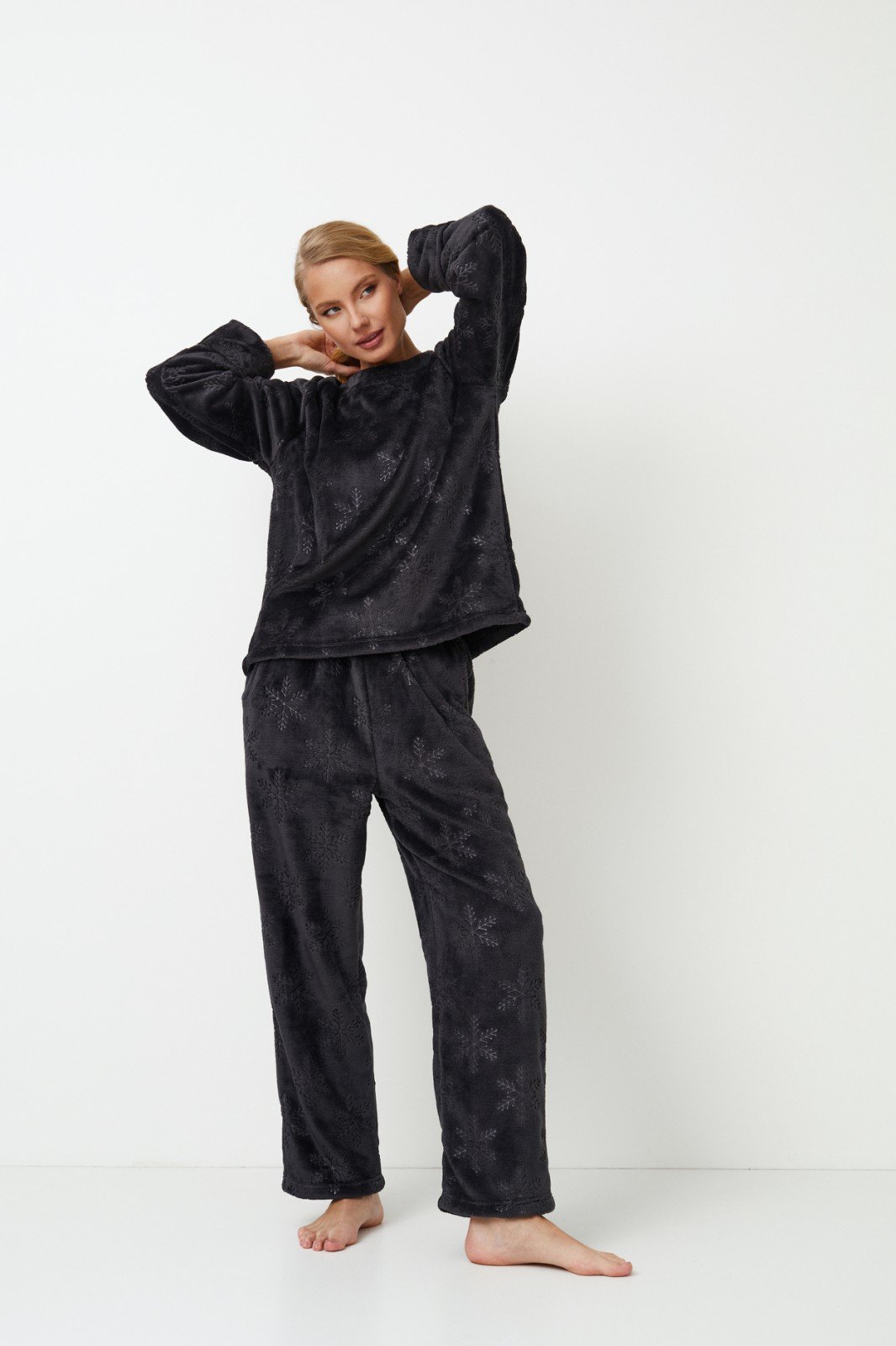 ΠΥΤΖΑΜΑ FLEECE ΜΑΥΡΗ ARUELLE