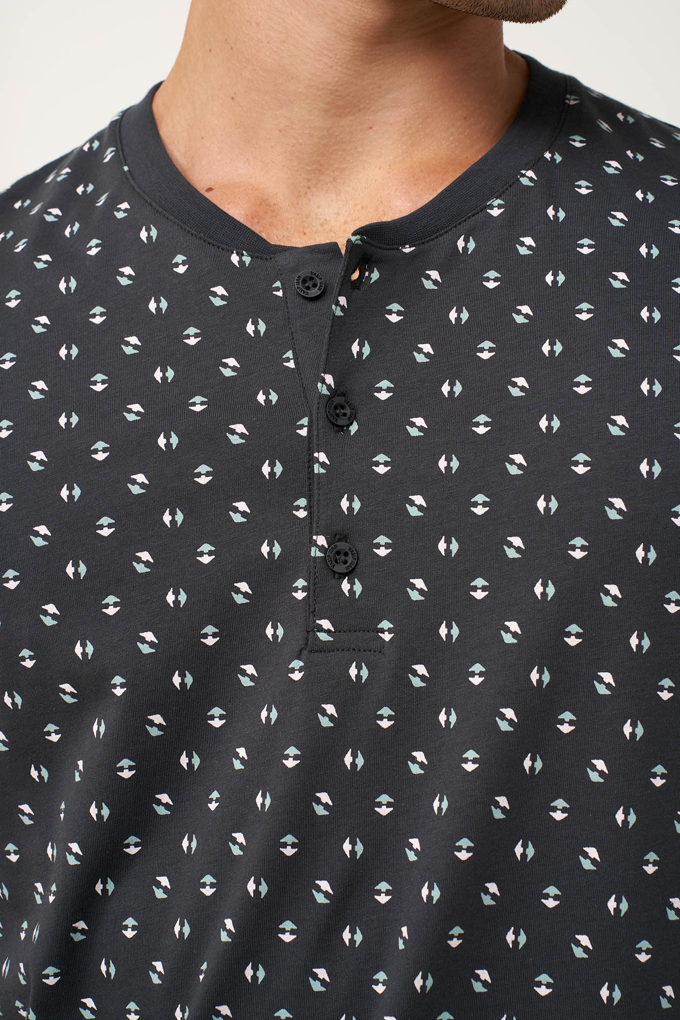 ΑΝΔΡΙΚΗ ΚΑΛΟΚΑΙΡΙΝΗ ΠΥΤΖΑΜΑ VAMP