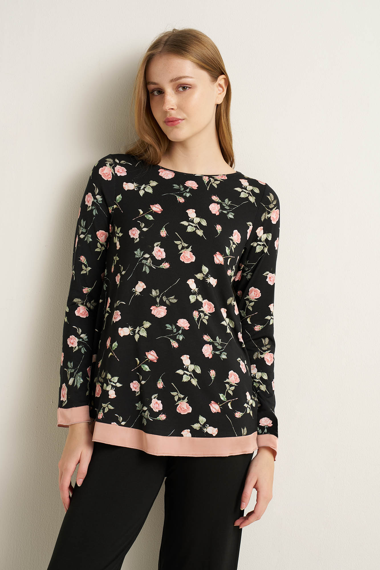 ΜΑΚΡΥΜΑΝΙΚΗ ΠΥΤΖΑΜΑ FLORAL VAMP